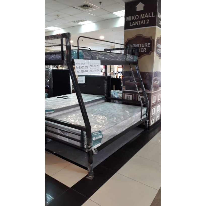 Ranjang susun besi 160 bawah 120 atas.