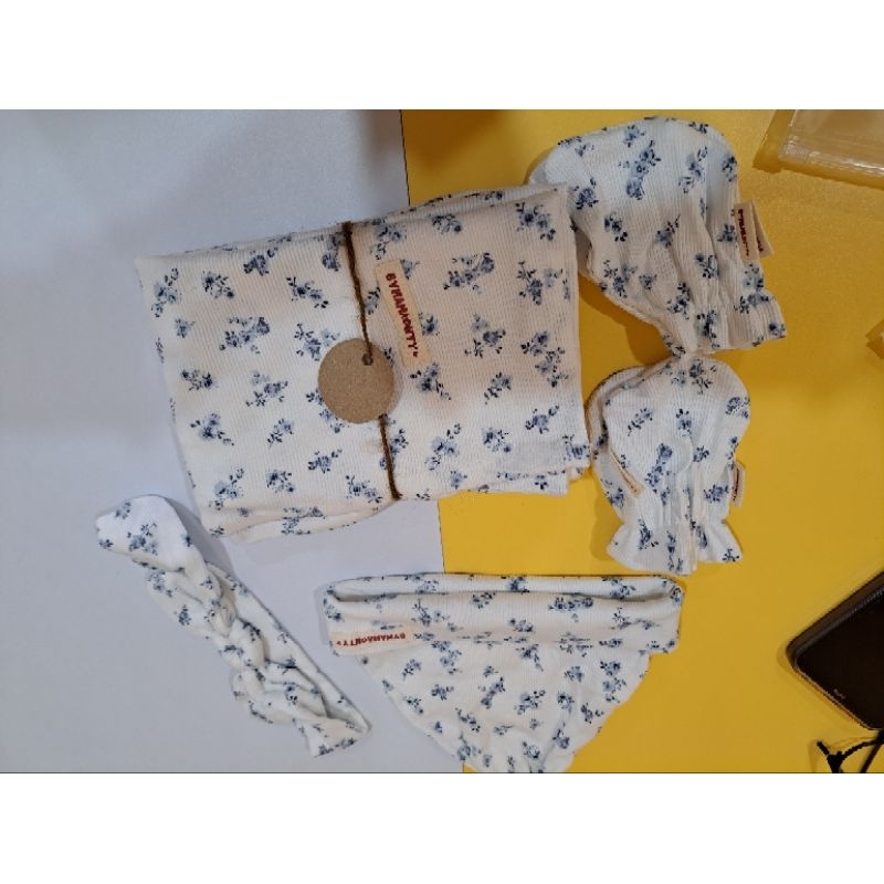 Bedong Set By Mama Onty