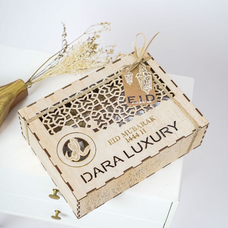 

Dara Luxury | Box Hampers Idul Fitri ( free pita goni dan hangtag)