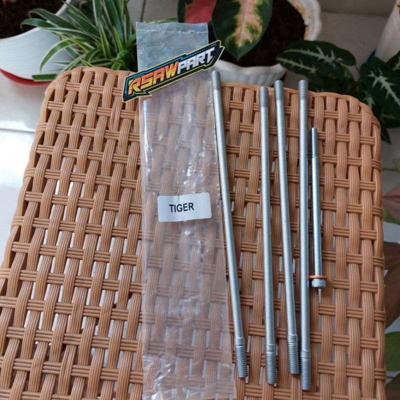 Baut sunduk tiger baut ancer set L honda tiger