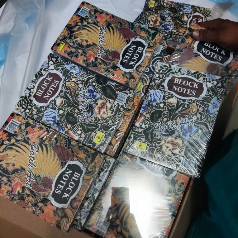 

Block Notes 21 atau 1/2 folio isi 12 buku per.pak