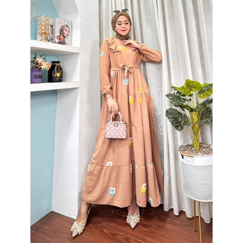 gamis pompom
