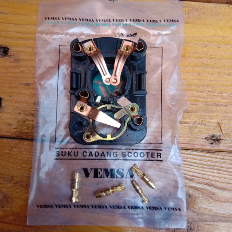 piting fiting bohlam lampu depan Vespa super sprint bajaj vemsa