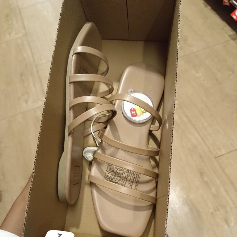 BRIGITTA SANDAL FLAT NUDE 196880 - MONTEGO BY CLUB PAYLESS