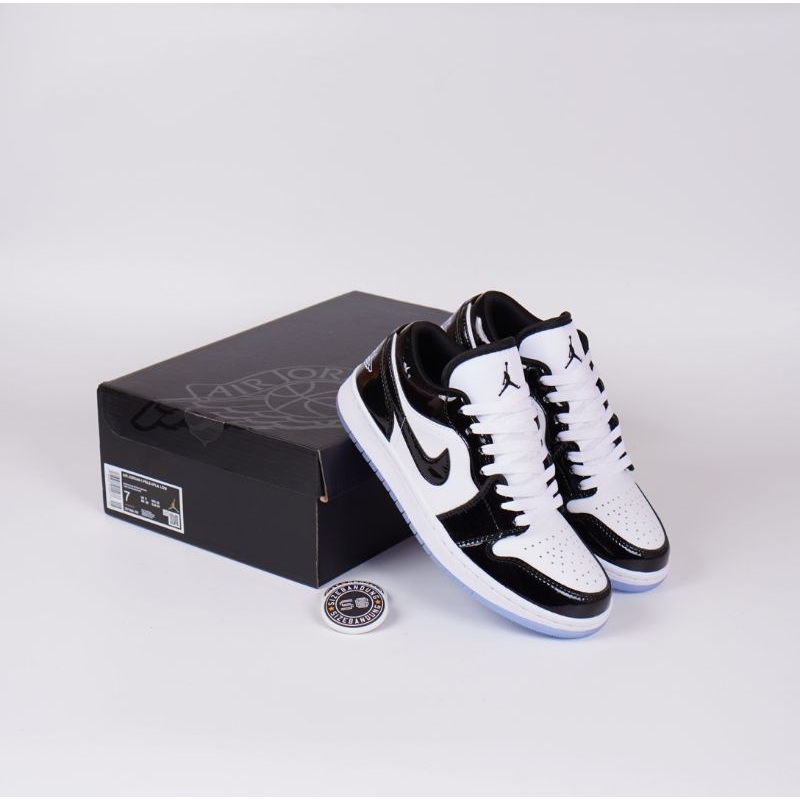 Sepatu Nike Air Jordan 1 Low SE Concord