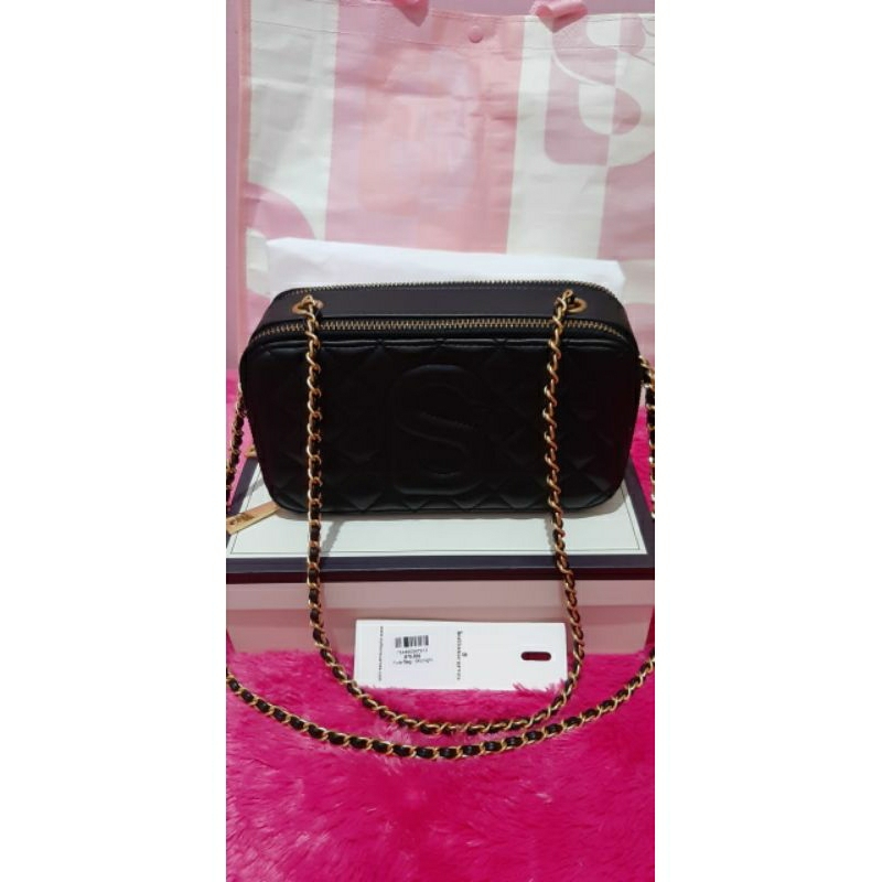 PRELOVED LIKE NEW YURA BAG  MIDNIGHT OR HITAM BUTTONSCARVES