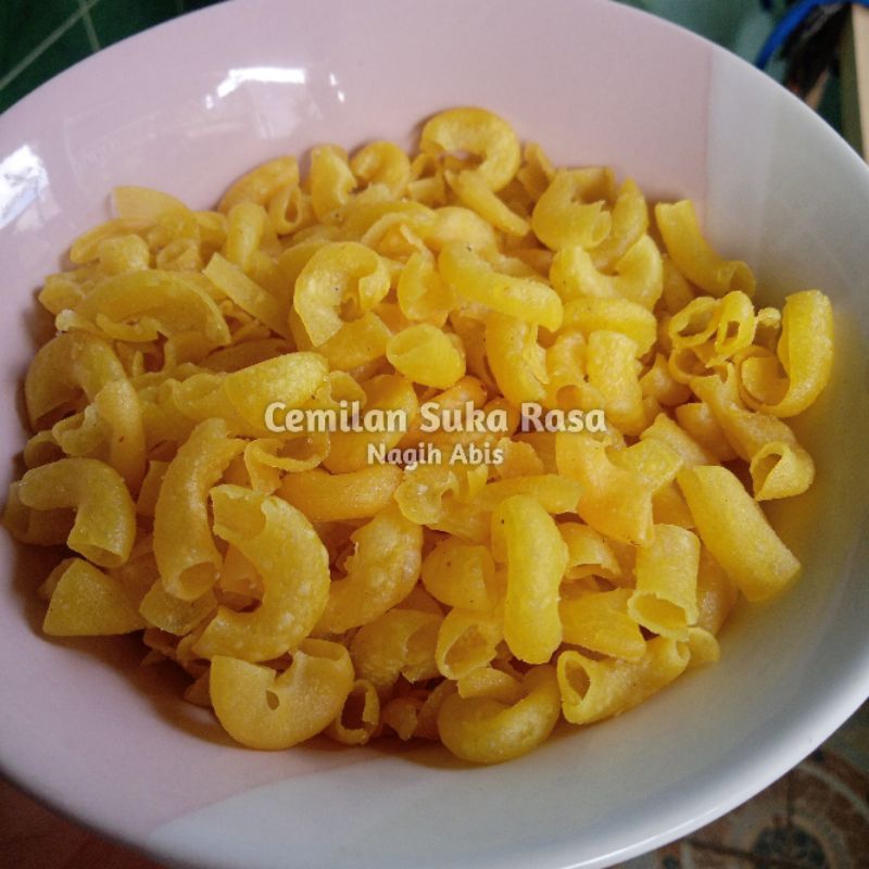 

TERMURAH SERBA GOCENG CEMILAN MAKARONI BANTET GURIH 80 GRAM