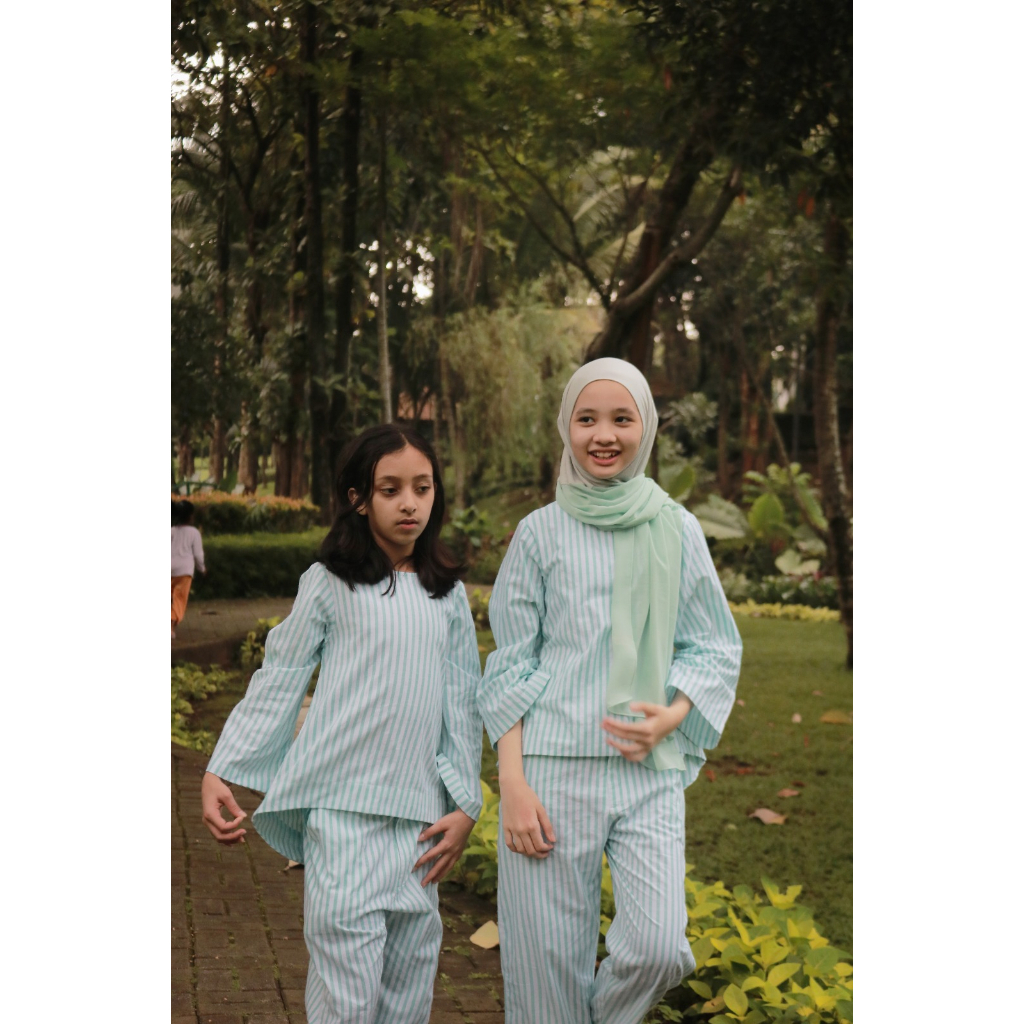 ONE SET KAOS / RAJANI ONE SET