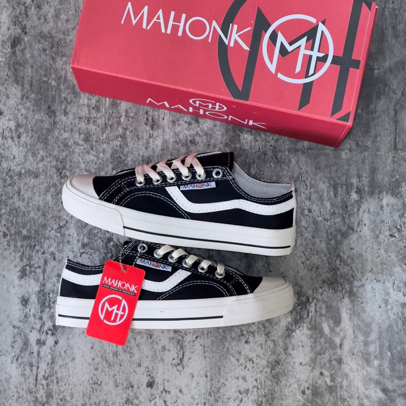 Mahonk Sneakers - Sepatu Snekers Casual Pria Wanita Original Lokal Brand