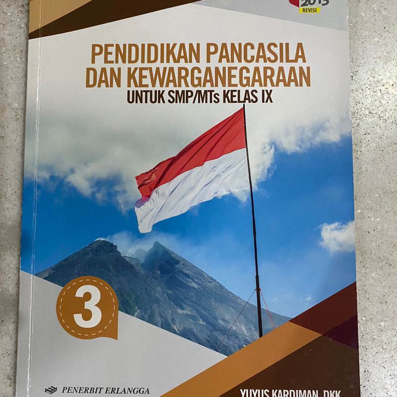 

pendidikan pancasila dan kewarganegaraan 3 untuk smp/mts kelas IX/9