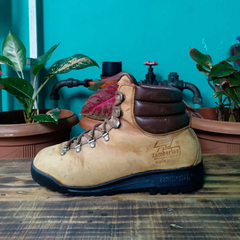 sepatu gunung outdoor zamberlan made in italy size 42