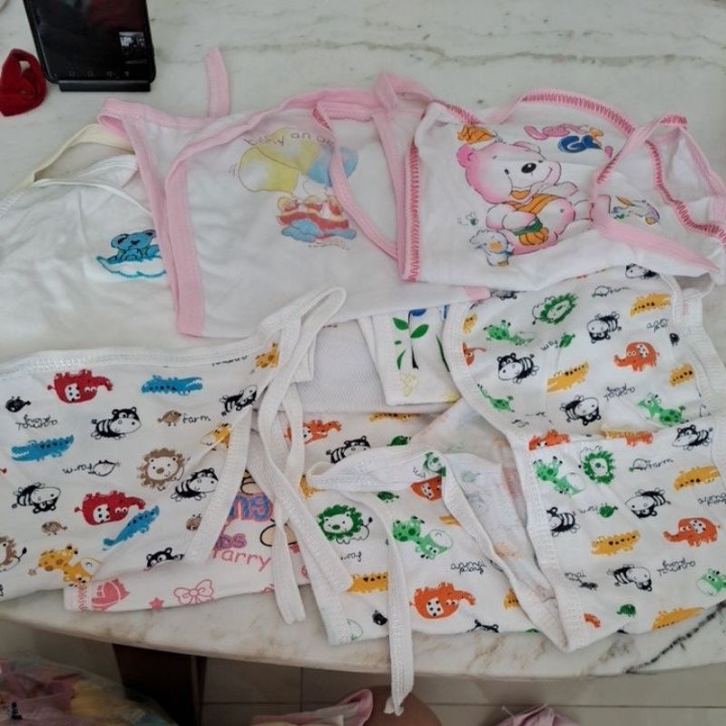 popok bayi baru lahir