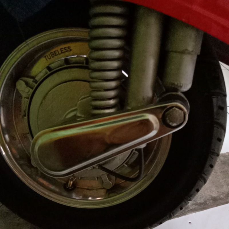 pala babi vespa super/sprint/ps original bawaan motor