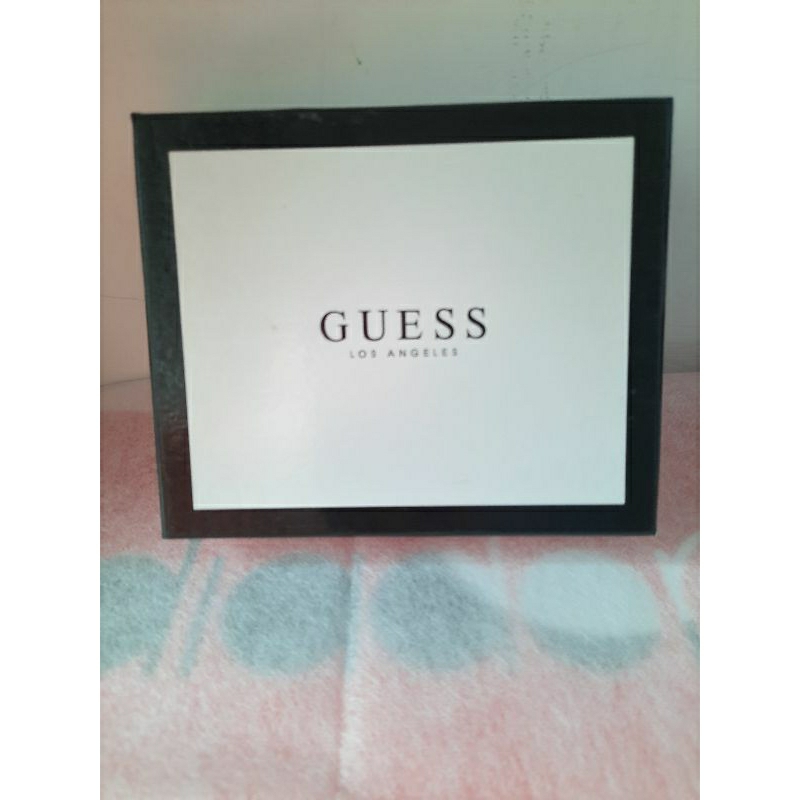 Dompet guess kecil