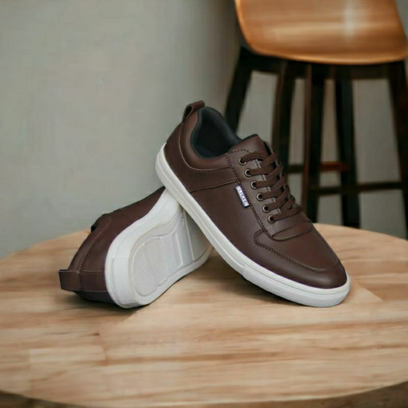 Sepatu Pria Terbaru Sneakers Casual Polos Hitam Coklat Kets Santai Kasual Cowok