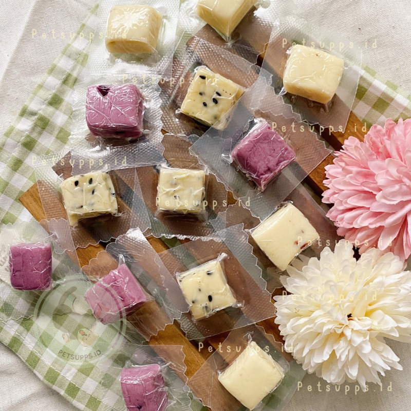 [1piece] Goat milk cheese cube flavour bliss | sugar glider hamster hedgehog cat dog | treats snack makanan cemilan