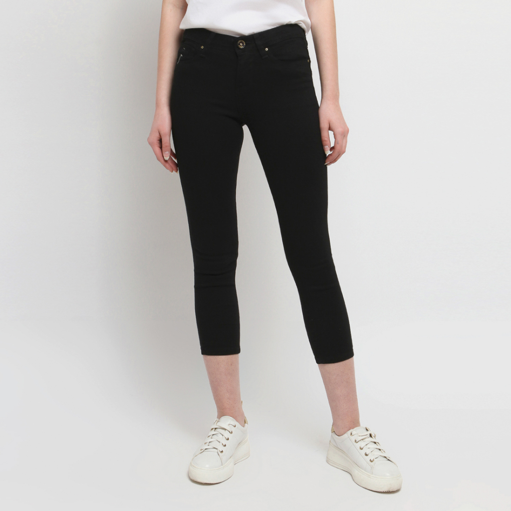 C2 Tayber Black Jeans Capri Push Up Wanita