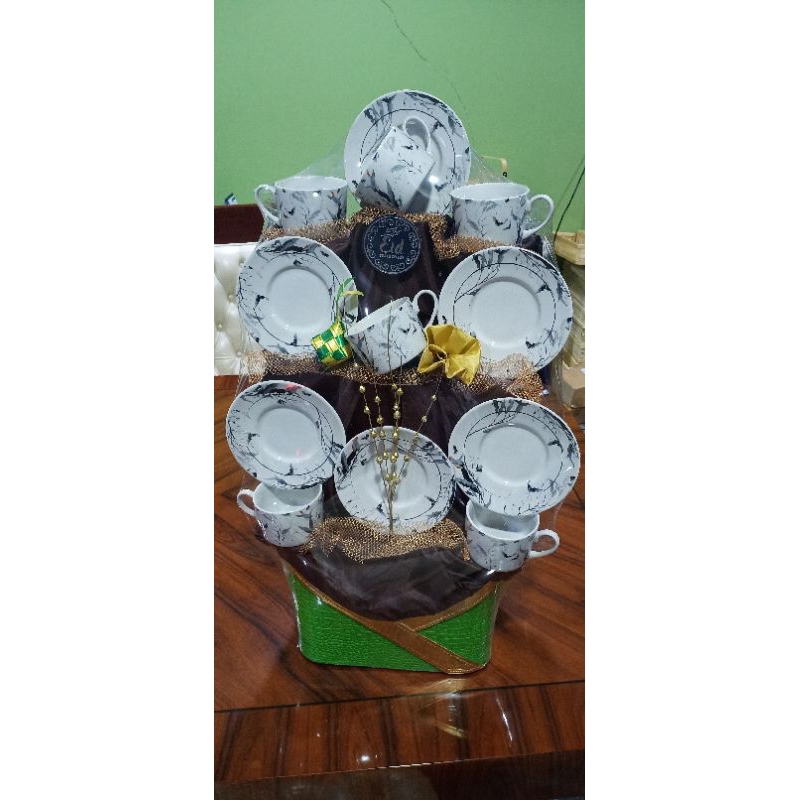 

Parcel Lebaran Tea set / Parcel Lebaran Pecal Belah / Tea Set Premium