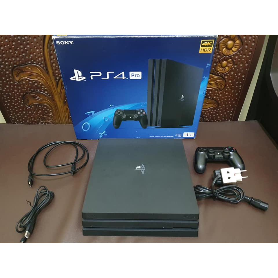 PS4 Pro Original 1TB + Games RDR 2 CTR Racing Efootball 2023