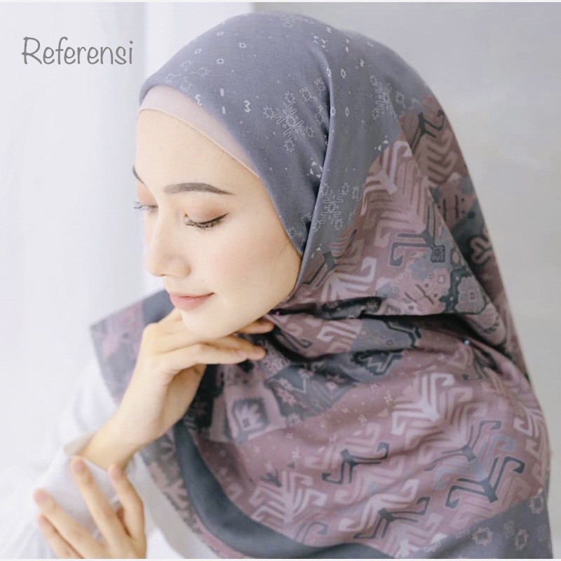 HIJAB segiempat voal motif Bohemian series Abu