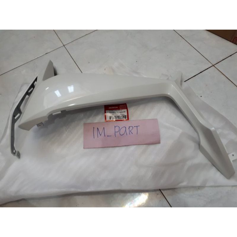 COVER SAYAP KANAN SUPRA X 125 FI PUTIH GLOSSY ORI AHM