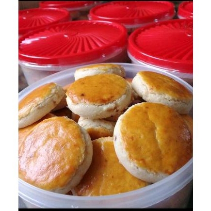 

kue kacamg khas jember