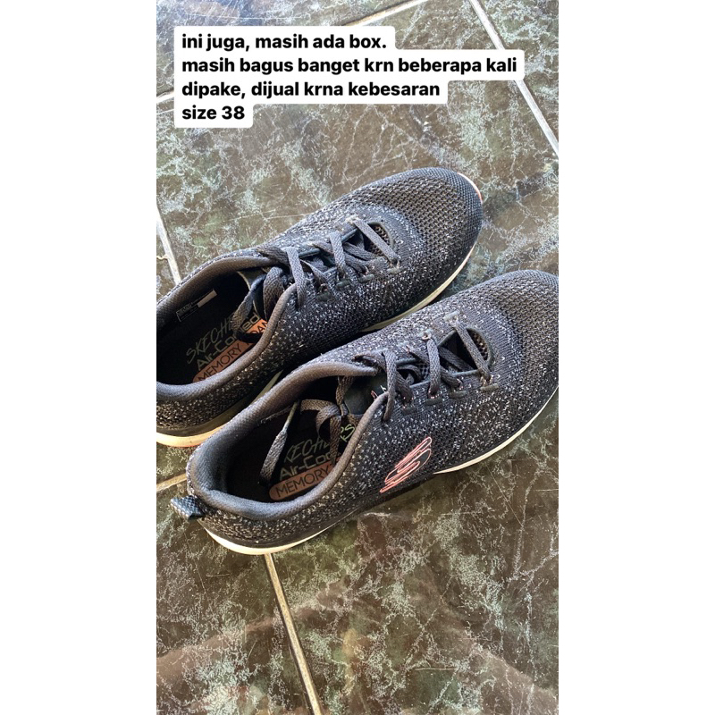 PRELOVED, Skechers air cooler memory foam size 38