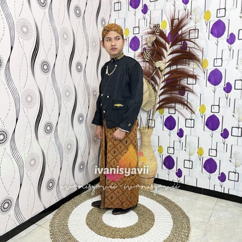 [1set] Baju Manggolo - Adat Jawa / Beskap, Jarik + Blangkon | Kode SBSmukti