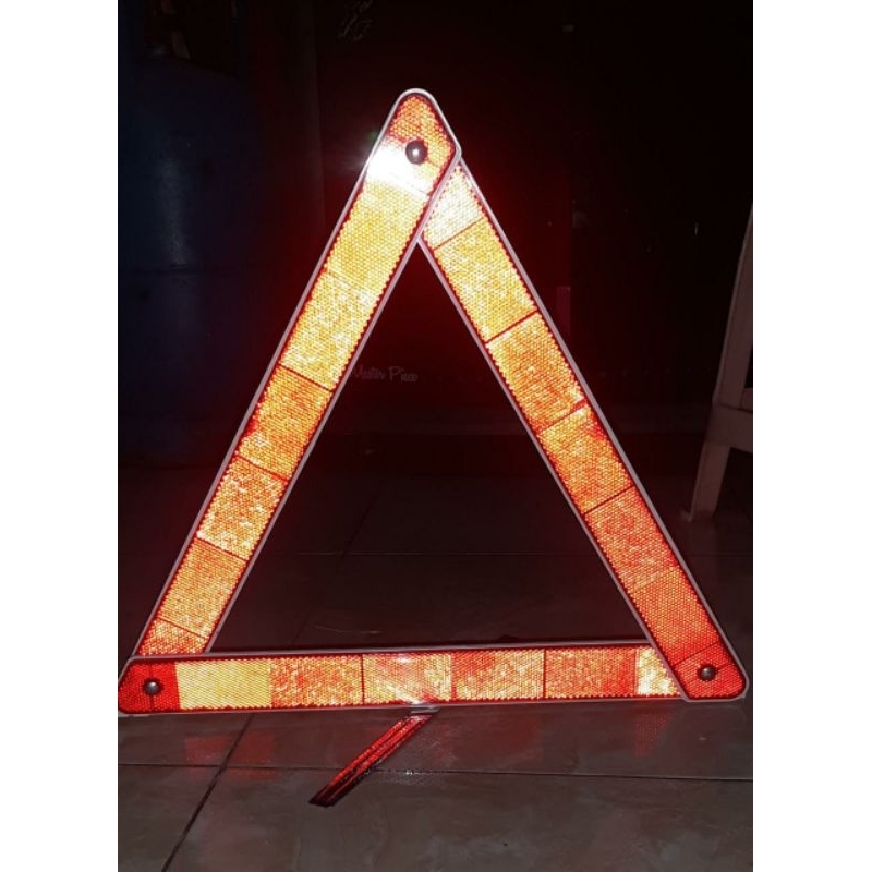 segitiga pengaman reflektor truk pick up ukuran besar nyala reflektor