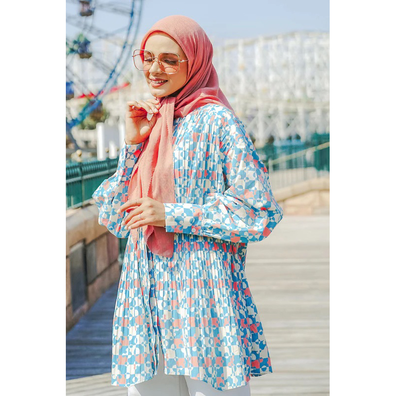 Preloved Benang Jarum Buttonscarves Dream Park Series Disney