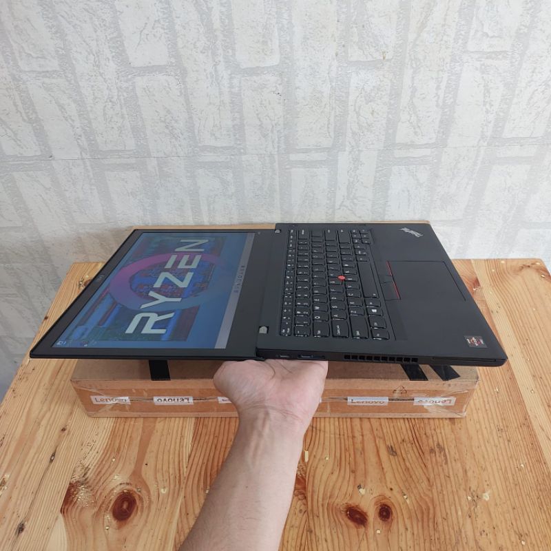 Laptop Lenovo Thinkpad A485 Amd Ryzen 5 Pro 2500 Ram 8Gb/dobledrive SSD 128+HDD 500Gb Amd Radeon Vega 8