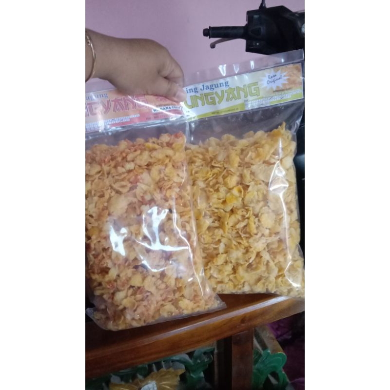 

Emping jagung kemasan besar