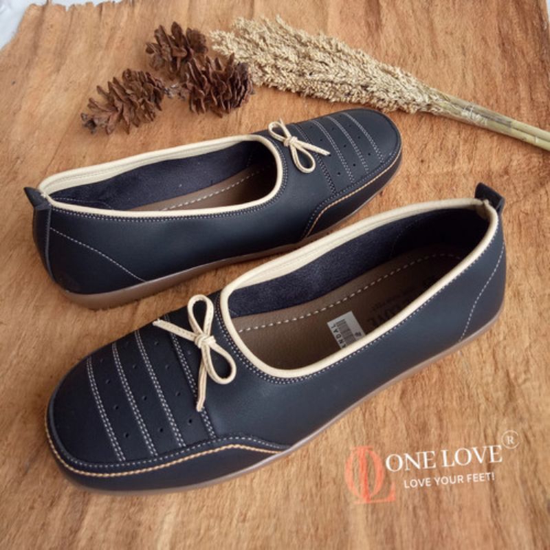 SANDAL||ONE LOVE||FLAT SHOES||BLACK