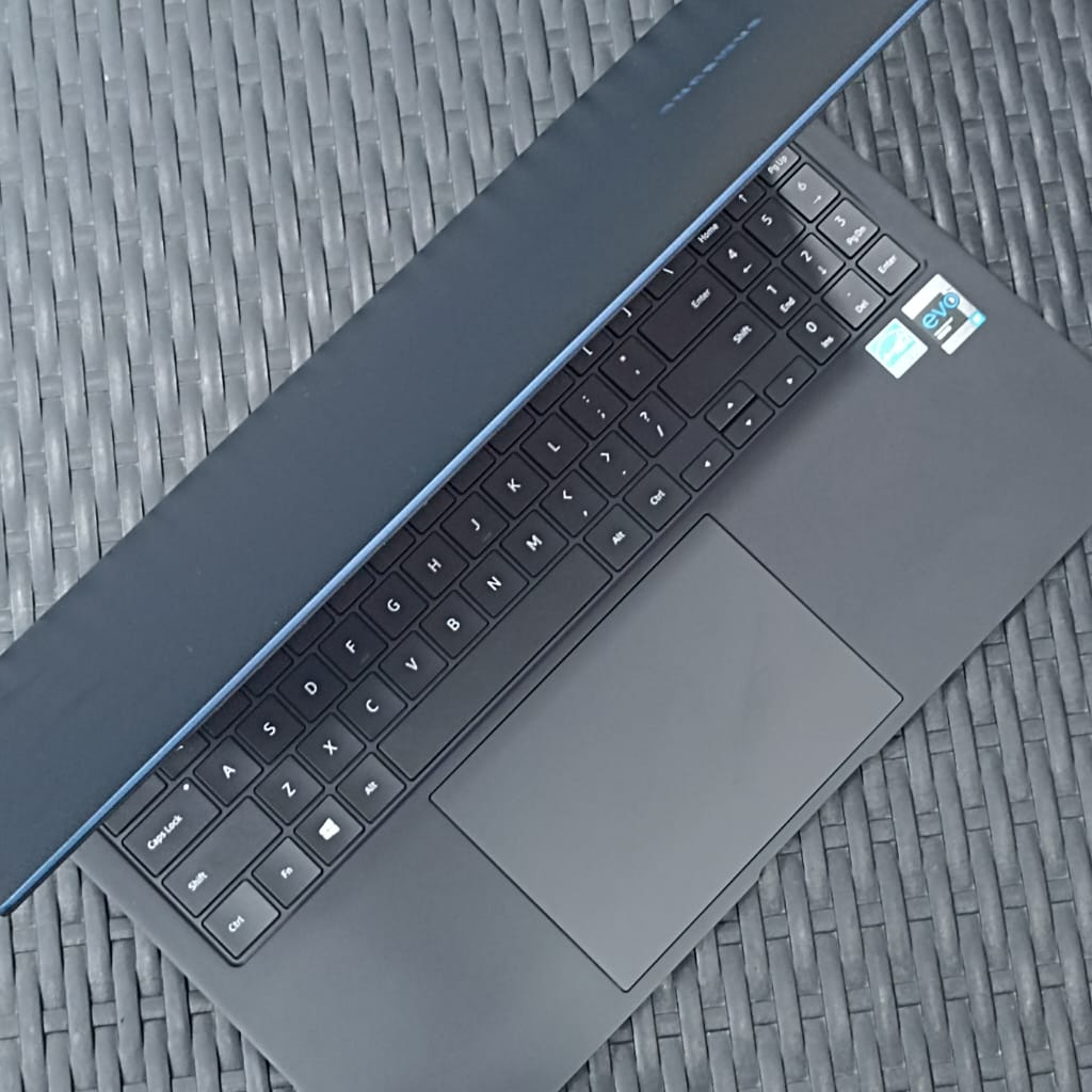 SAMSUNG GALAXY BOOK PRO 15 INTEL EVO I7 1165G7 16GB 512GB SSD W11 15.6 FHD AMOLED
