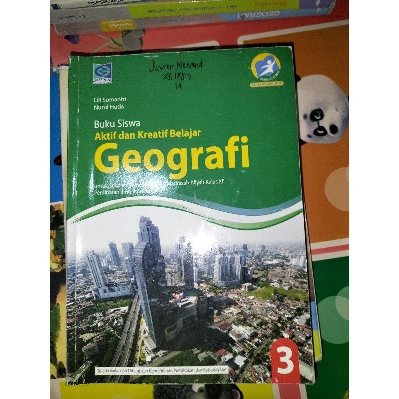 buku geografi kelas 12