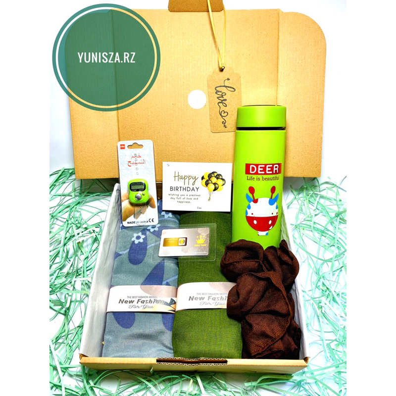 

Hamper hijab premium/hampers hijab motif/hampers hijab polos/kado ultah/kado pernikahan/kado wisuda