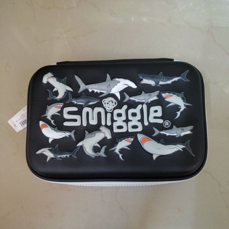 Tempat Pensil Smiggle Shark