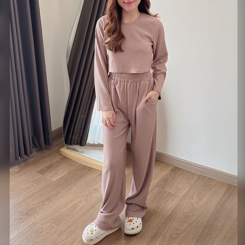 lookatmeofficial - Winny One Set - Setelan Wanita Bahan Knit Lengan Panjang