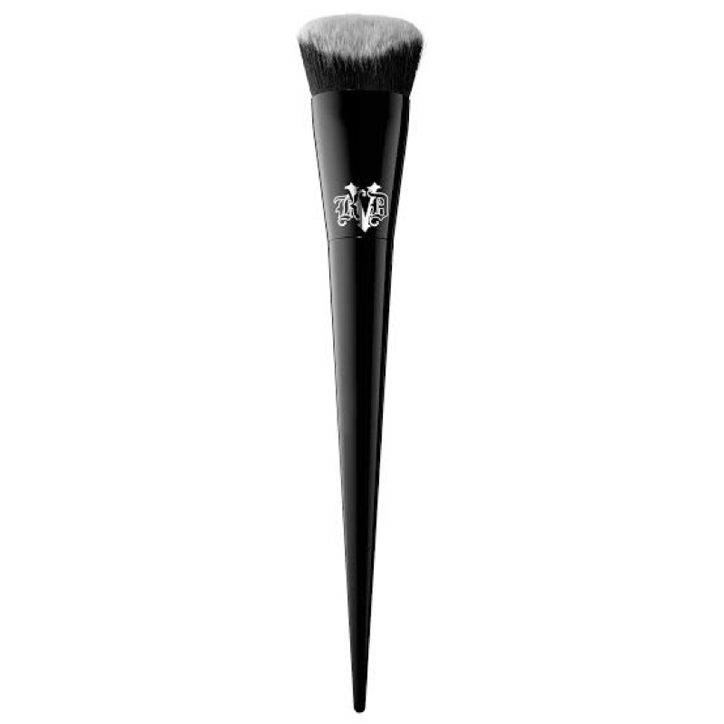 Kat Von D KVD Lock It Edge Foundation Brush