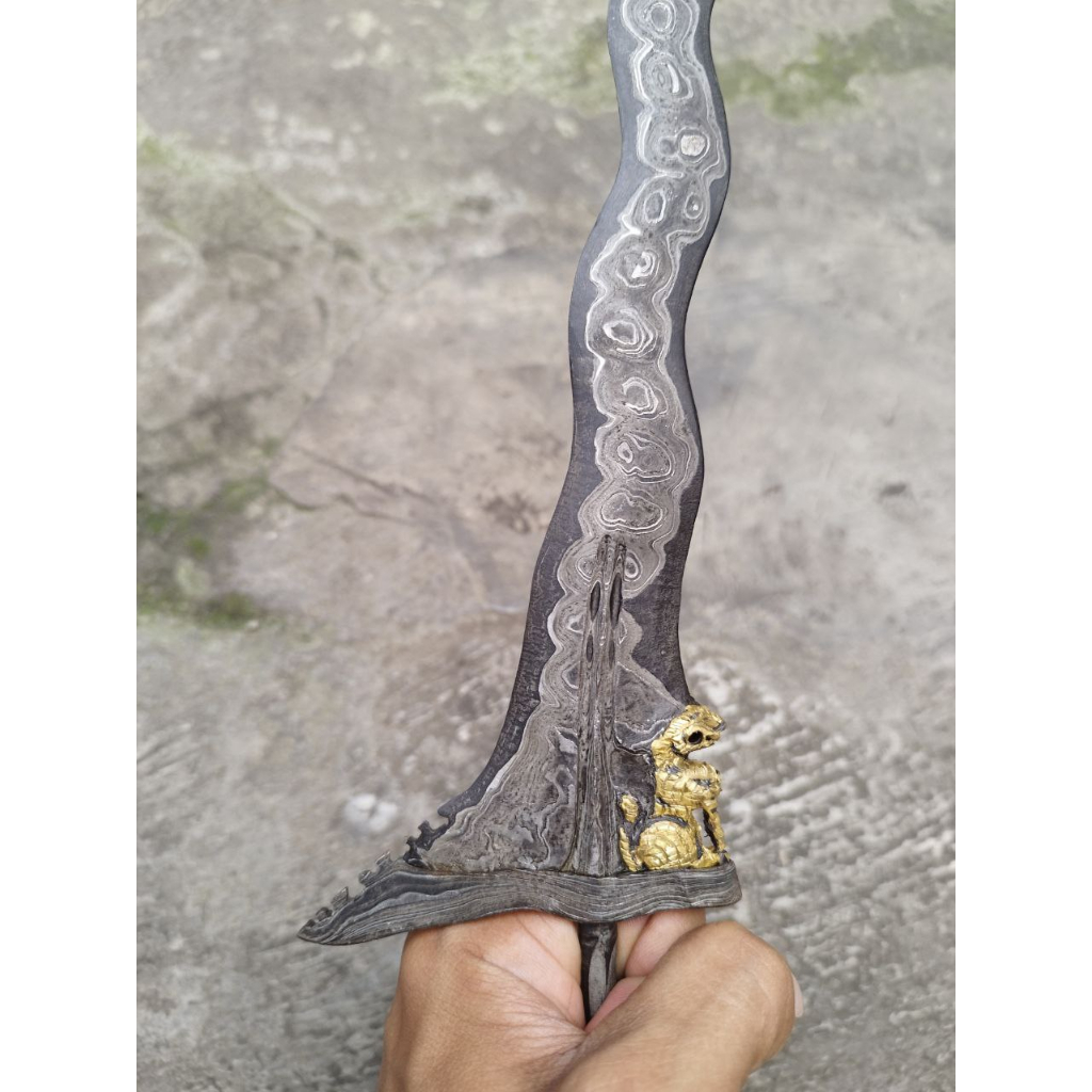 Keris Kamardikan Luk 13 Kinatah Singo Barong pamor Uler Lulut
