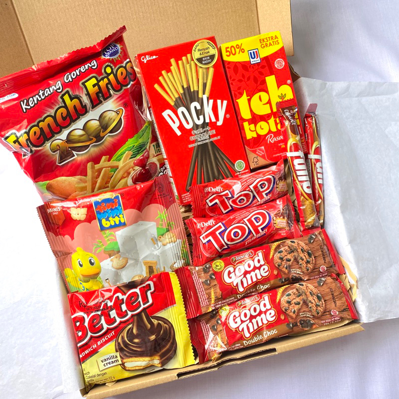 

Hampers Snack/ SnackBox Ulang Tahun / Giftbox / For Birthday / Graduation / Valentine / Anniversary / Wisuda