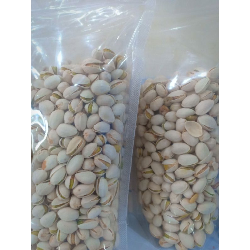 

Kacang Pistachio