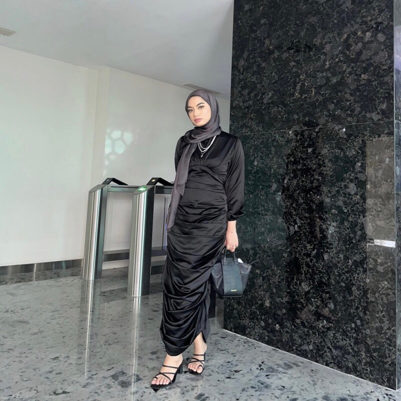 PRELOVED Hazel Dress Zisallection Like New