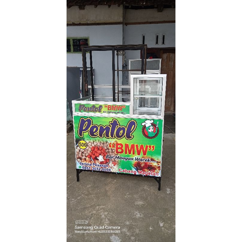 Rombong pentol / bakso kaki besi