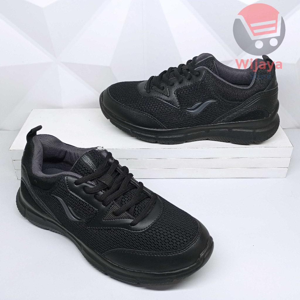 Sepatu Sekolah Desle 38-43 Sneaker Pria Hitam Polos Putih Material Berkualitas Tinggi Desain Mewah ANDRE TAYLOR