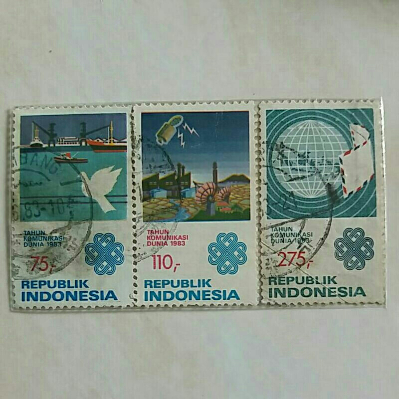

(AB) Perangko Indonesia 1983 Tahun Komunikasi Dunia Set 3pcs Used