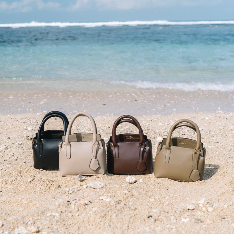 Sling Bag W 71, Tas Selempang, Tas Kondangan, Tas Pesta, Flicka, Tas Kuliah, Kado Ultah, pacar, wisu