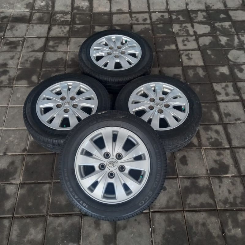 VELG MOBIL BEKAS COPOTAN INOVA V RING 15 + BAN GT RADIAL 185 65 R15