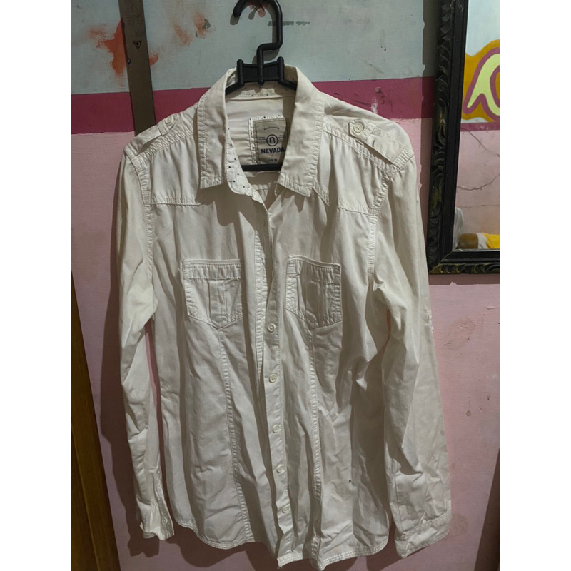 Kemeja Putih Nevada Preloved