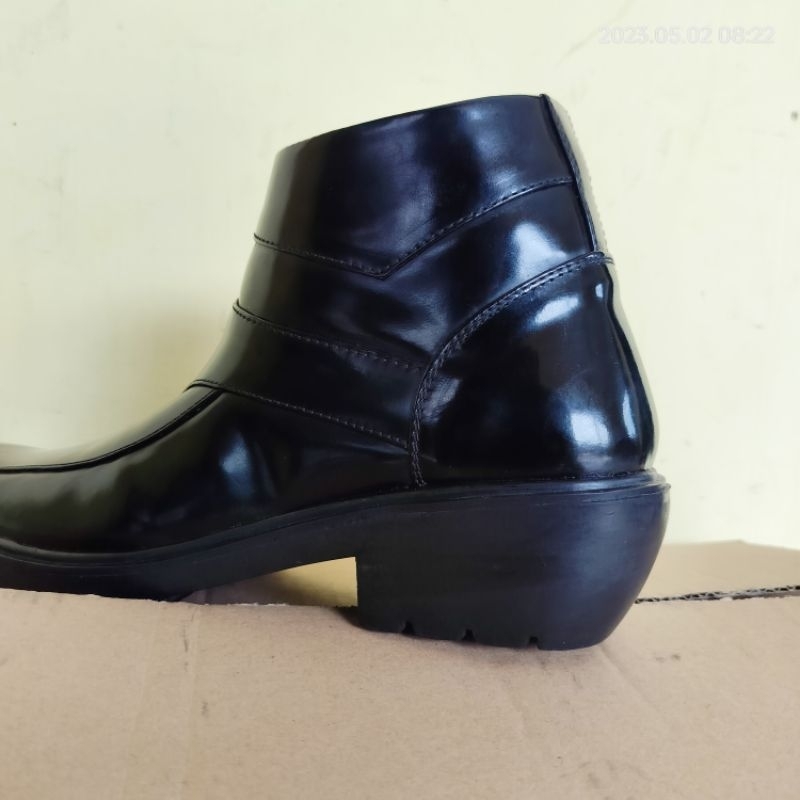 Sepatu PDH BOOT Kulit Pria Medali K283